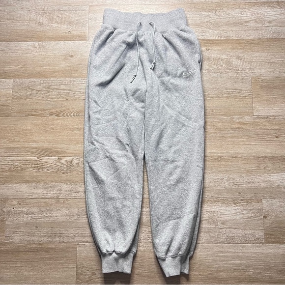 Nike gray joggers - small - Picture 1 of 6
